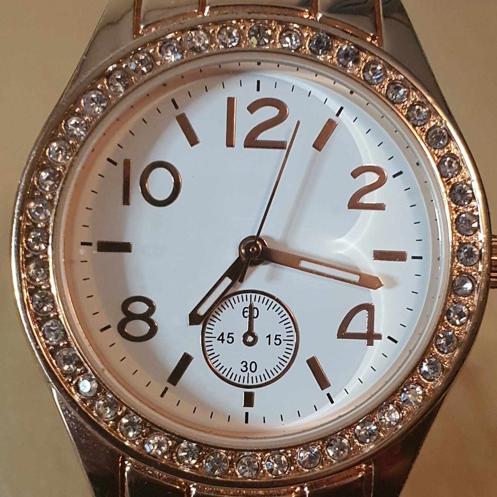 🦋10/$20🦋 Claire's Rose Gold Rhinestone Stainless Steel Women's Watch